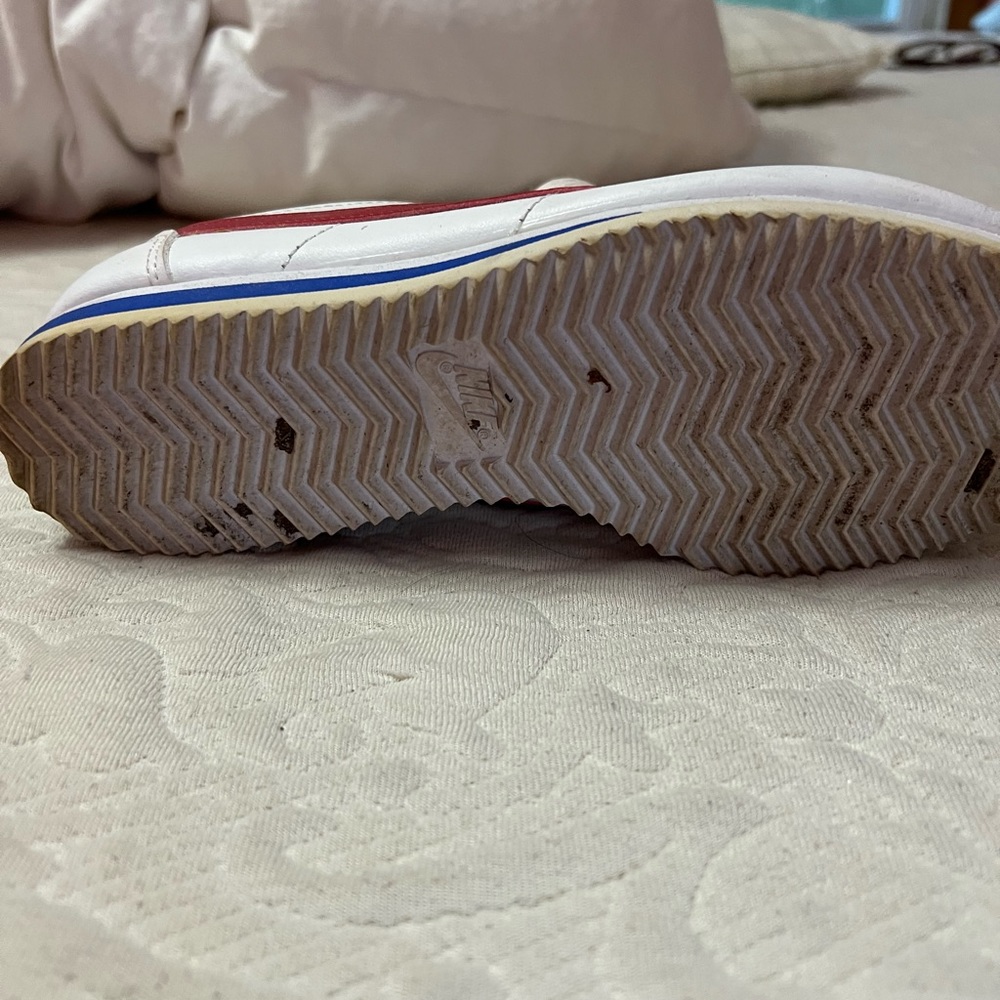 Gently used women’s Nike Cortez. Size 7 1/2.  Worn 3 times. Too small